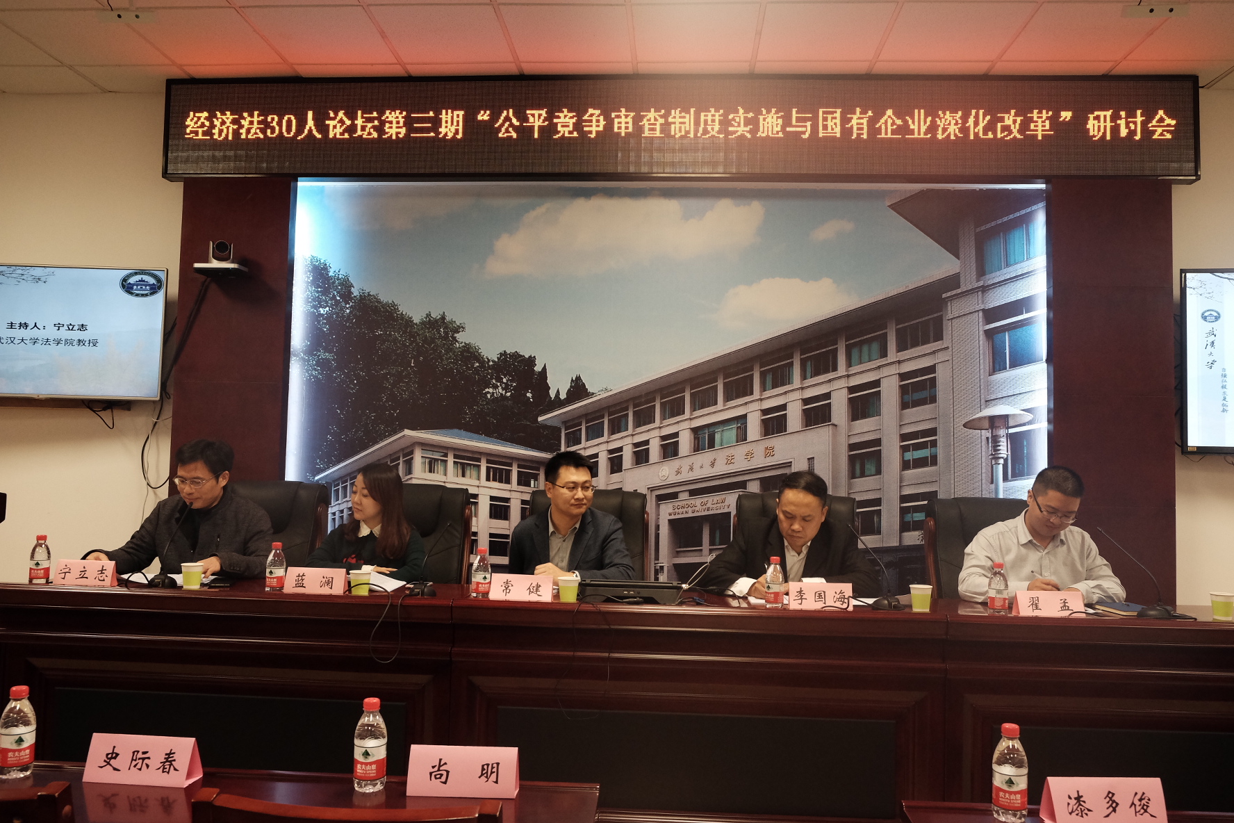 1479967449109670.jpg 1479967449109670.jpg